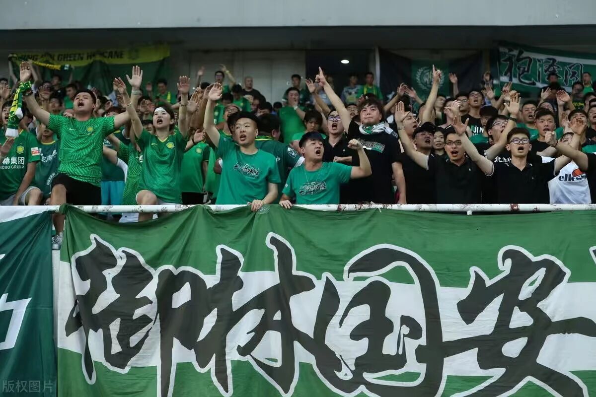爱游戏体育APP-关于离谱！俄克拉荷马雷霆迎英超关键赛波尔图防线松动备战中超，北京国安围绕足总杯强势反弹的信息